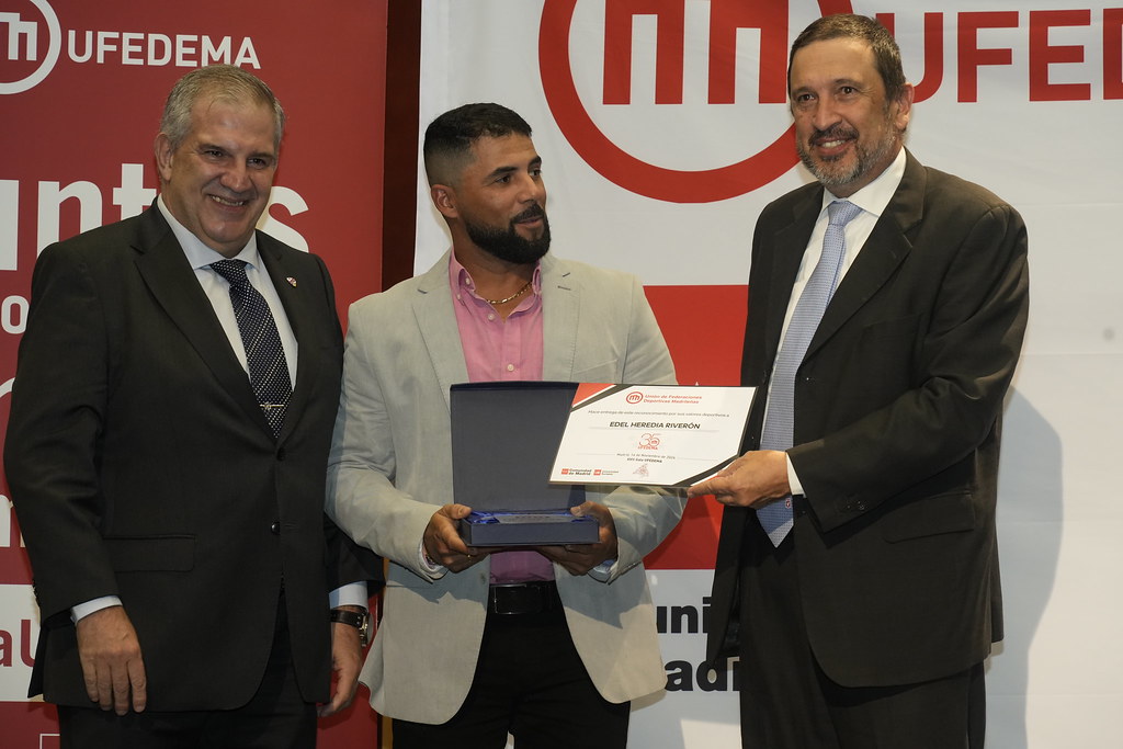 _a740832_54141168386_l