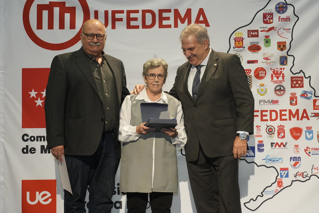 _a740877_54141445258_l