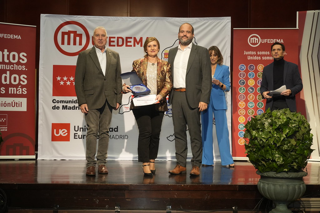 _a740912_54141164446_l