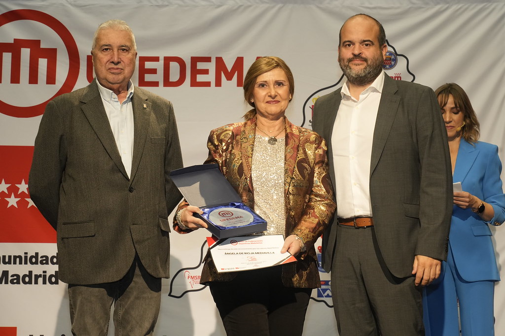 _a740913_54140312847_l