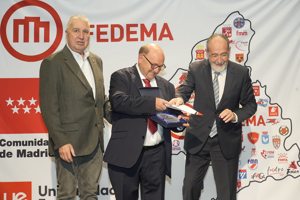 _a740918_54141492934_l