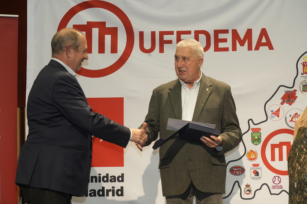 _a740947_54141444648_l