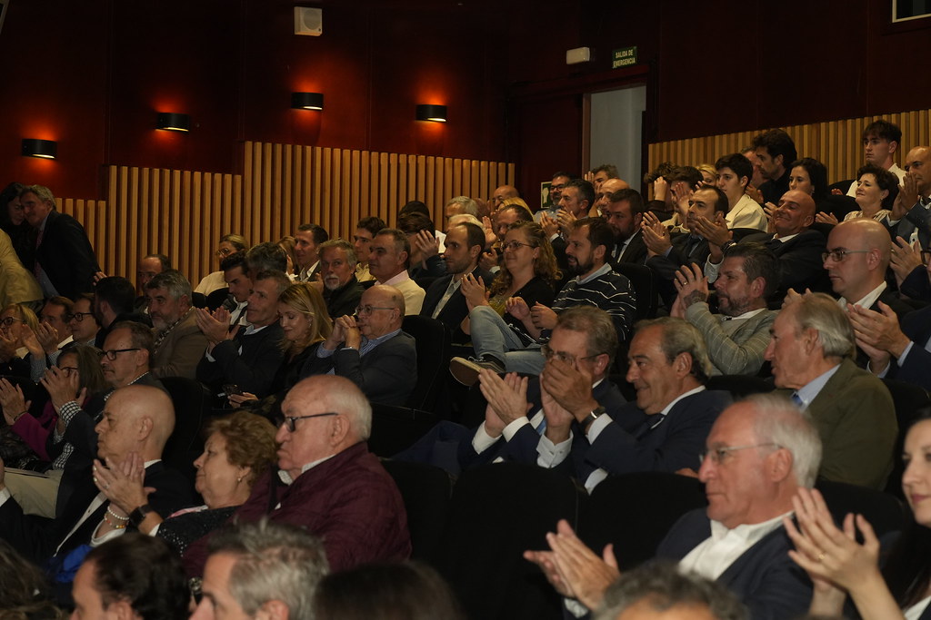 _a741005_54140312307_l