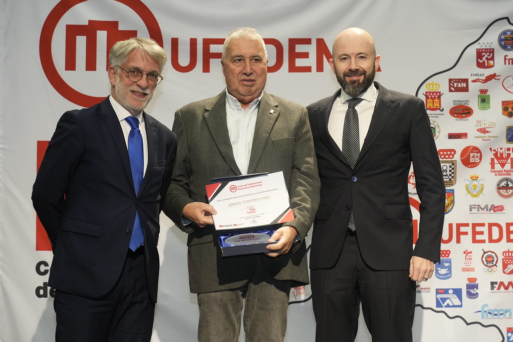 _a741067_54140312042_l