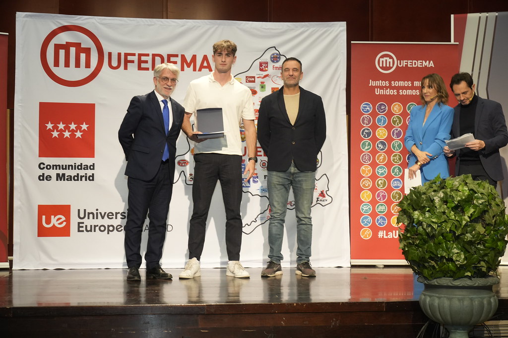 _a741084_54141492199_l