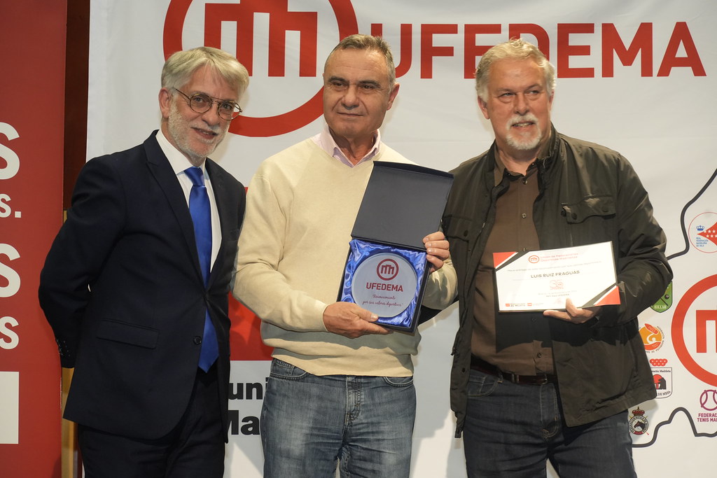 _a741112_54141625390_l