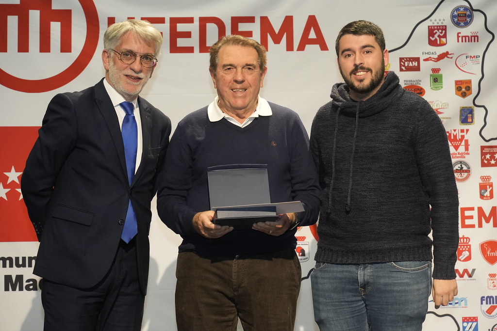 _a741125_54140311592_l