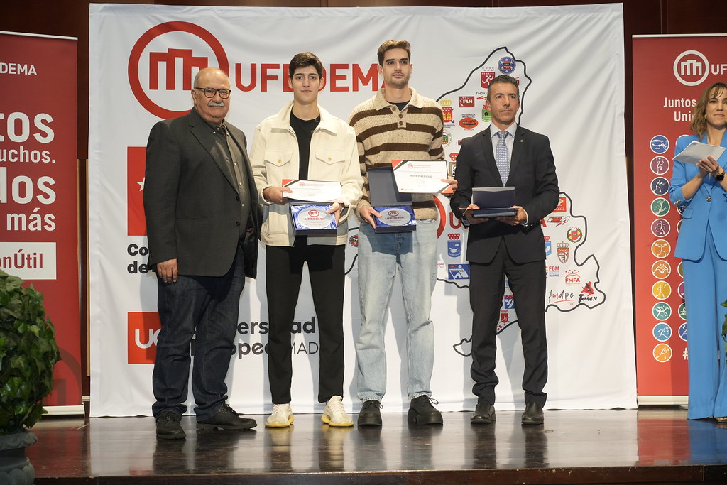 _a741141_54140308942_l