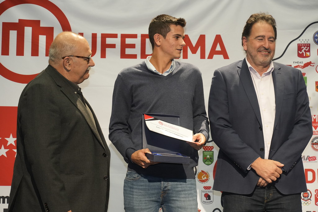 _a741148_54141443583_l