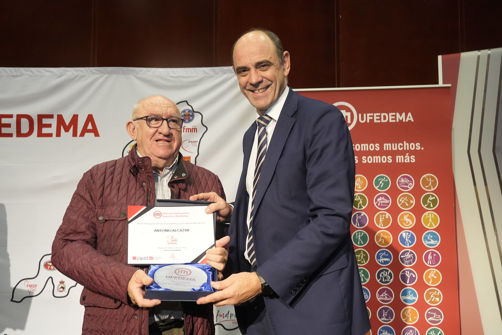 _a741244_54141442878_l