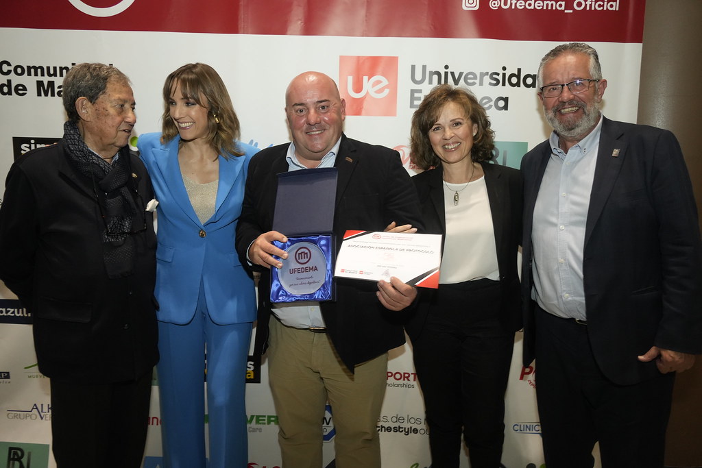 _a741305_54141165161_l