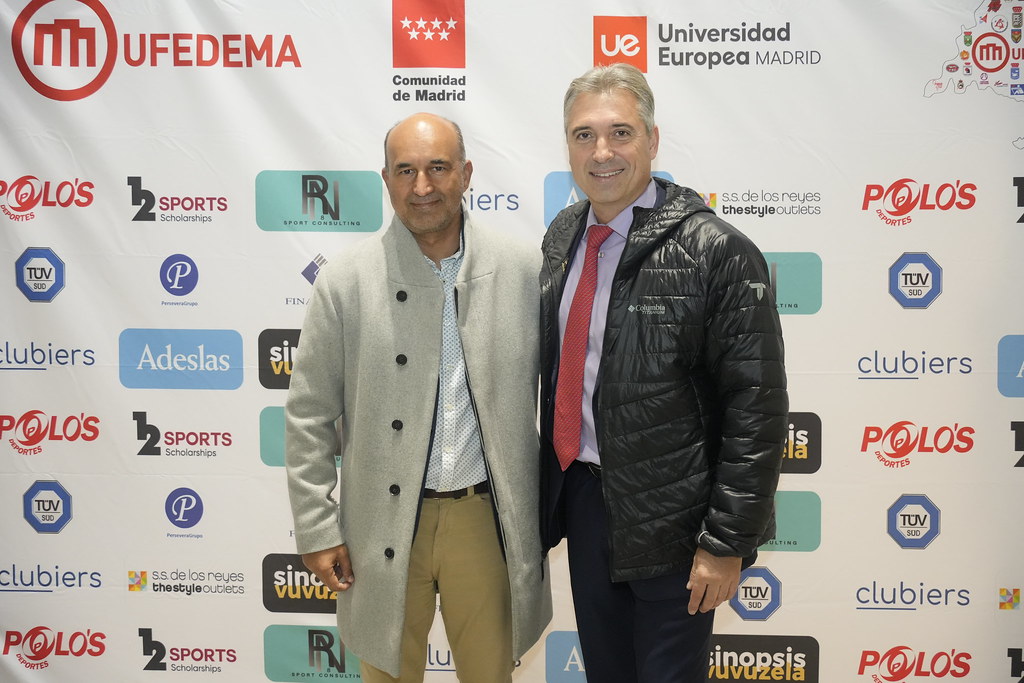 _a746222_53399015916_l