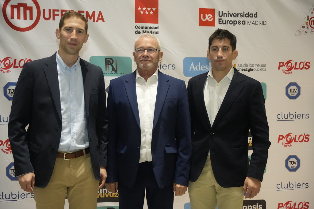 _a746243_53399450180_l