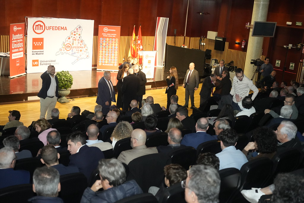 _a746262_53399336709_l