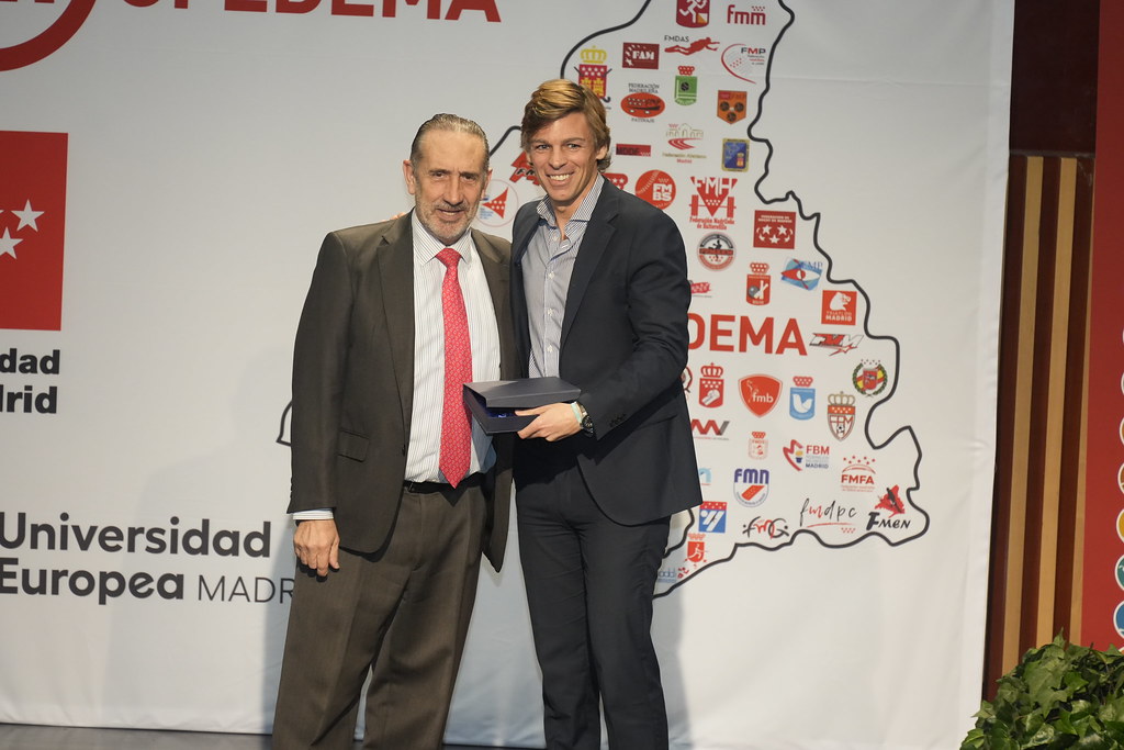 _a746313_53399201418_l