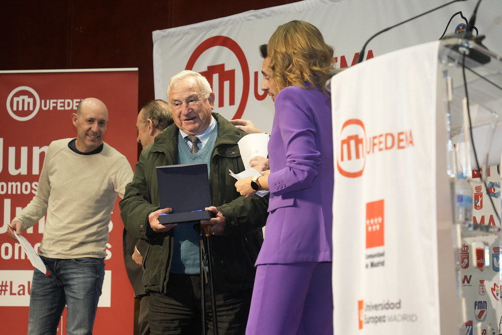 _a746345—copia_53398083612_l