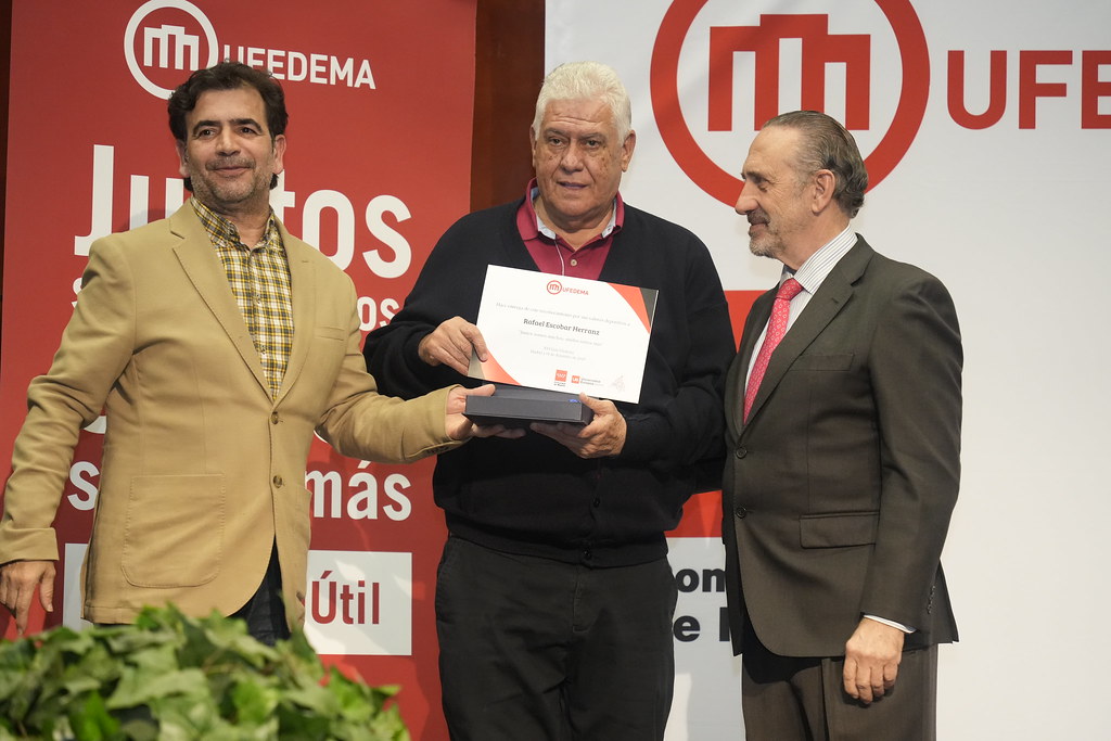 _a746472_53399449460_l