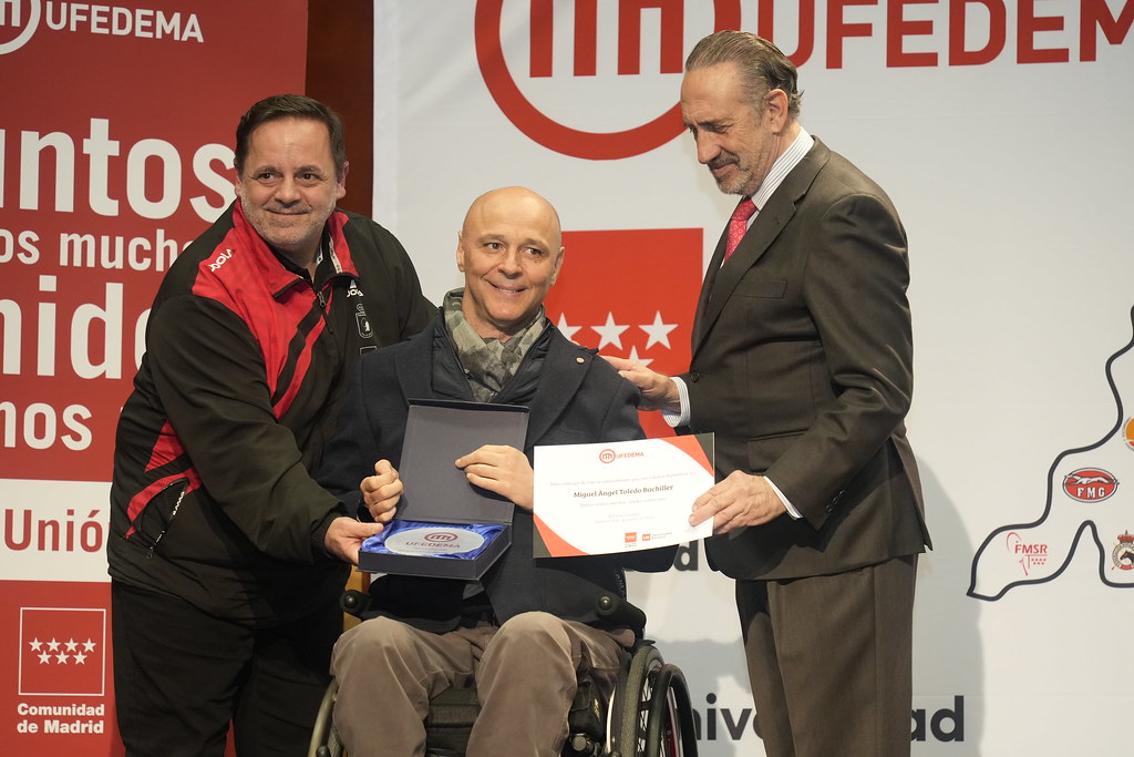 _a746722_53399201263_l