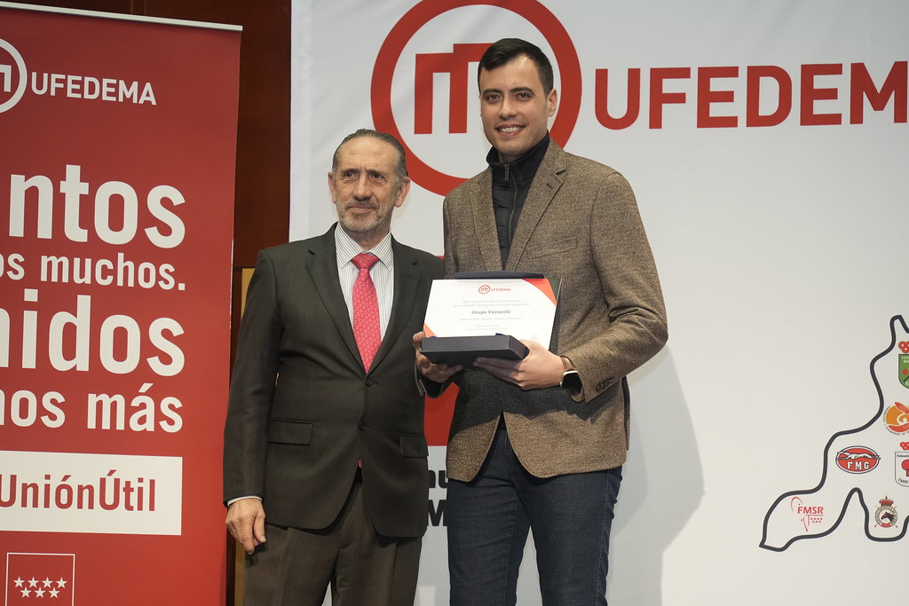 _a746783_53399013901_l