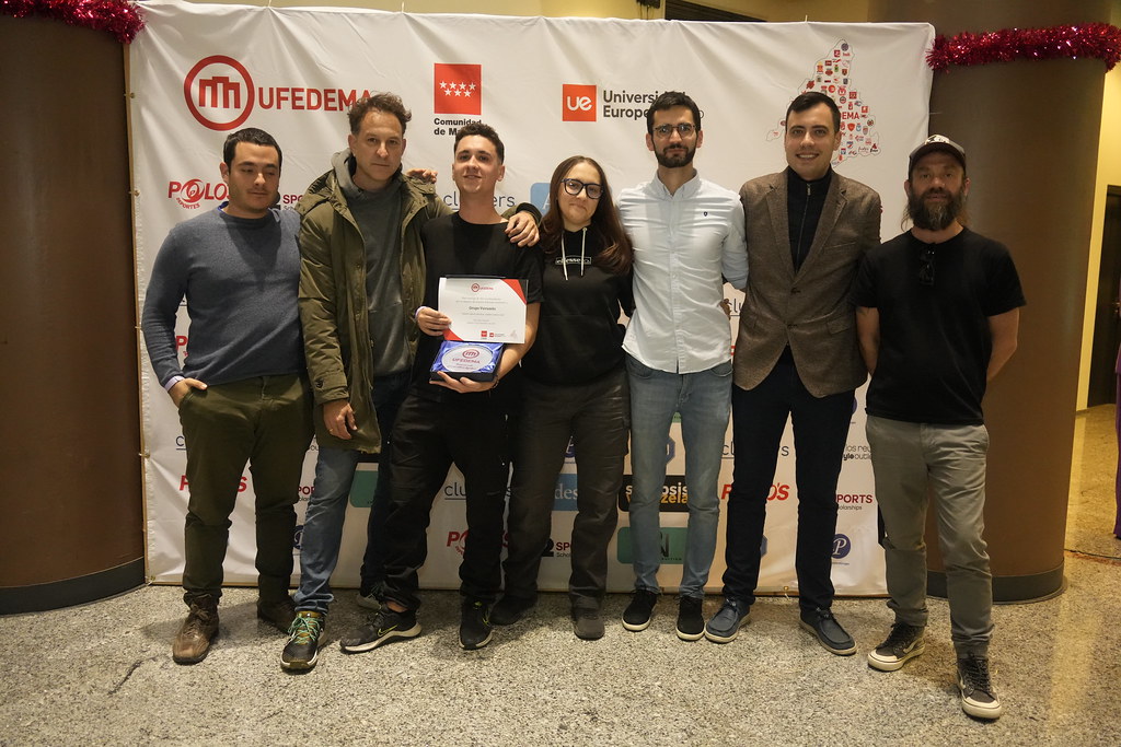 _a746884_53399202078_l