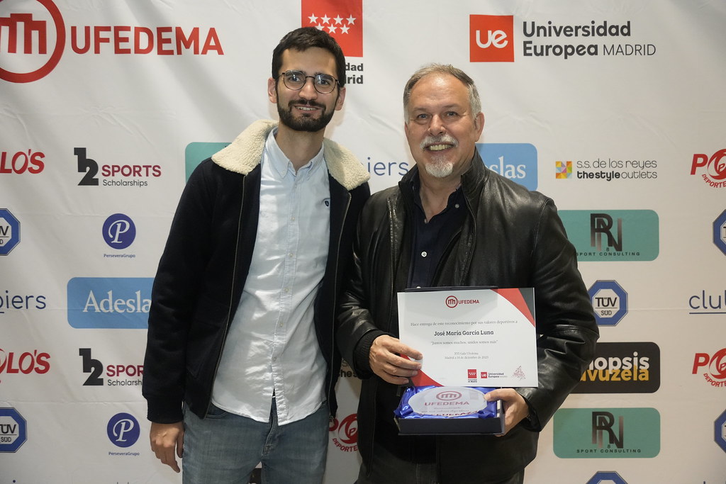 _a746911_53399012911_l